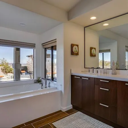 Breathtaking Roadrunner Heights Villa Joshua Tree Exterior photo