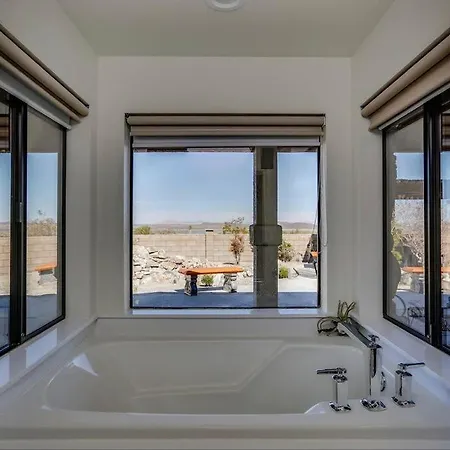 Breathtaking Roadrunner Heights Villa Joshua Tree Exterior photo