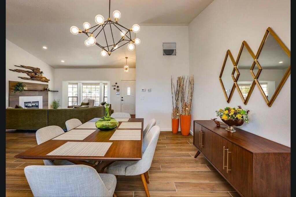 Holiday home Breathtaking Roadrunner Heights