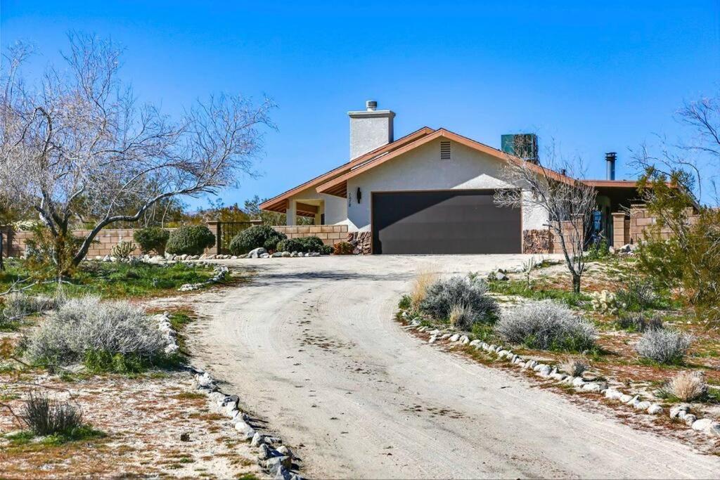 Holiday home Breathtaking Roadrunner Heights *