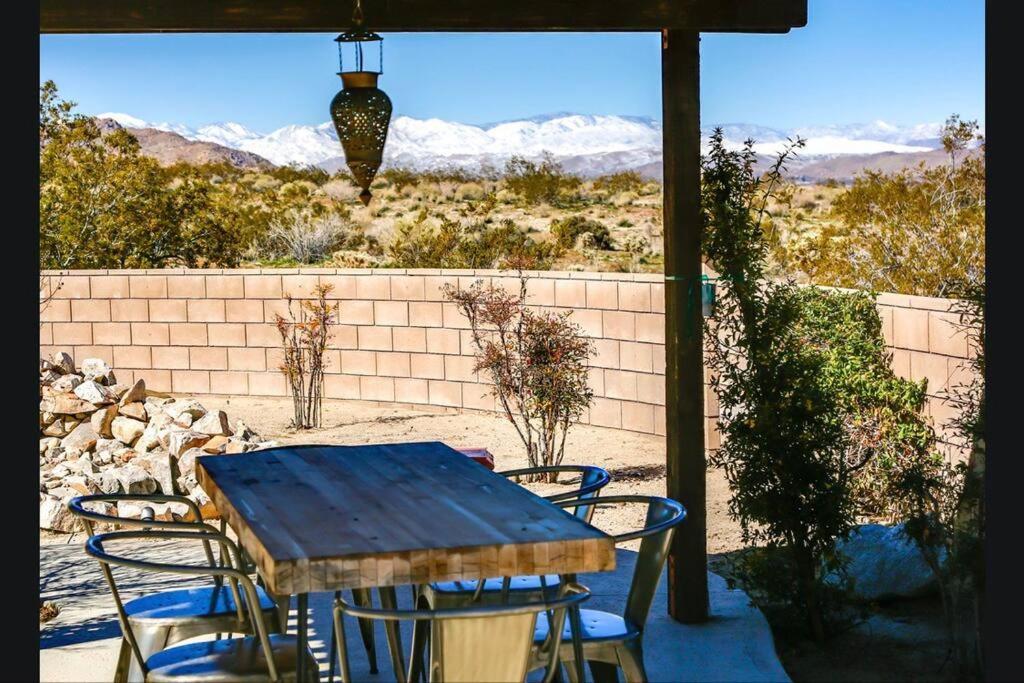 Breathtaking Roadrunner Heights Ferienhaus
