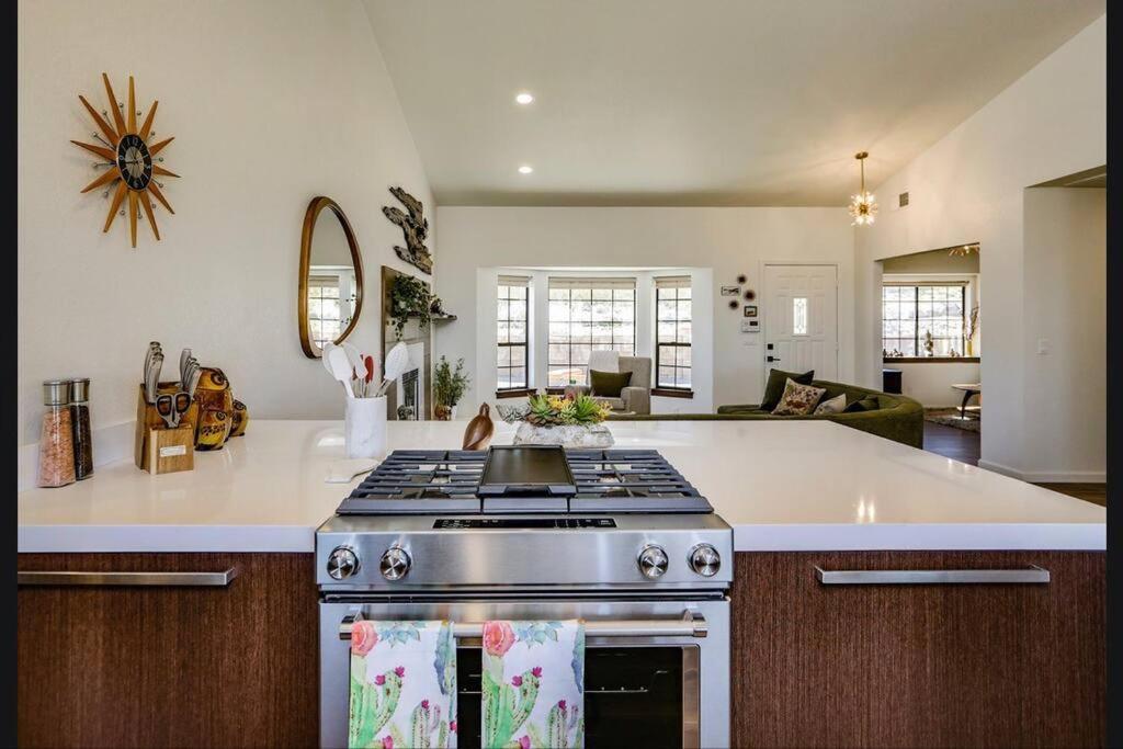 Breathtaking Roadrunner Heights Ferienhaus *